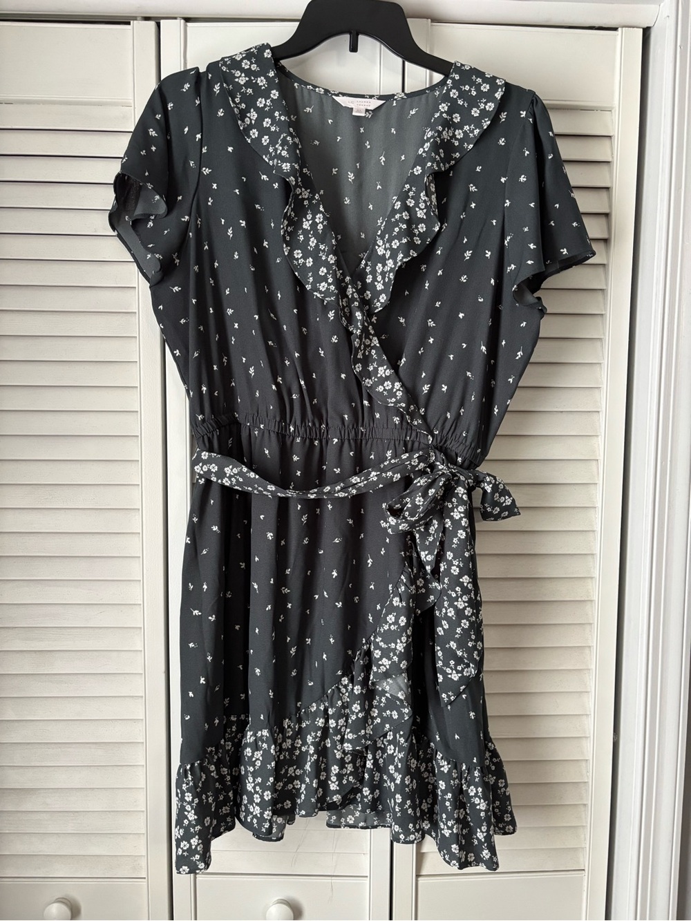 LC Lauren Conrad Charcoal Mini Wrap Dress with White Floral Print
